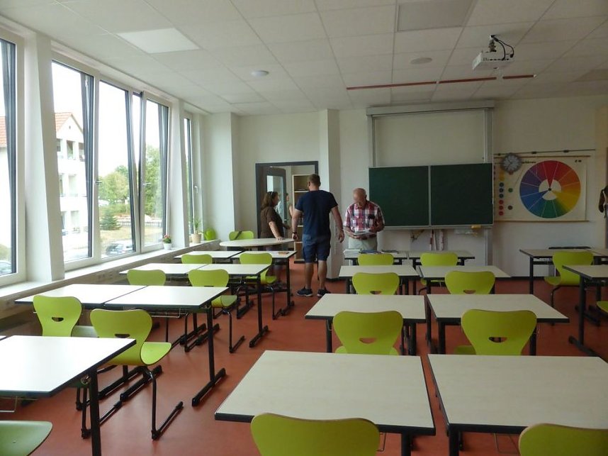 Tag der offenen T&uuml;r in der neuen Franzbergschule
