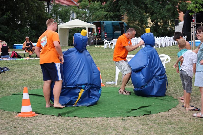 Erste Weltmeister im Brustr&uuml;ckw&auml;rtsschwimmen