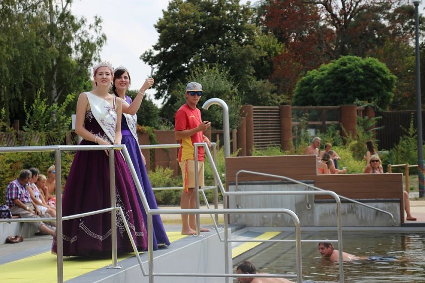 Erste Weltmeister im Brustr&uuml;ckw&auml;rtsschwimmen