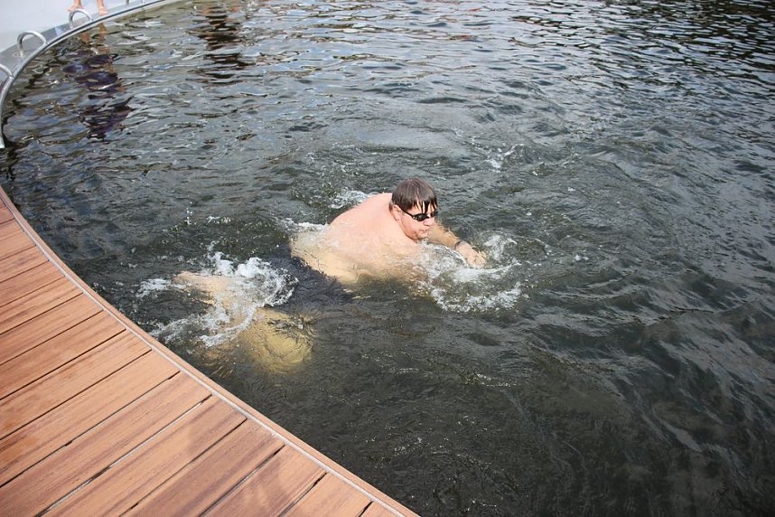 Erste Weltmeister im Brustr&uuml;ckw&auml;rtsschwimmen