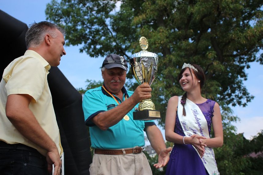 Erste Weltmeister im Brustr&uuml;ckw&auml;rtsschwimmen