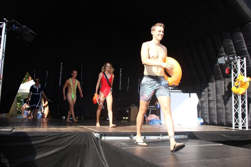 Publikumsmagnet Bademodenschau