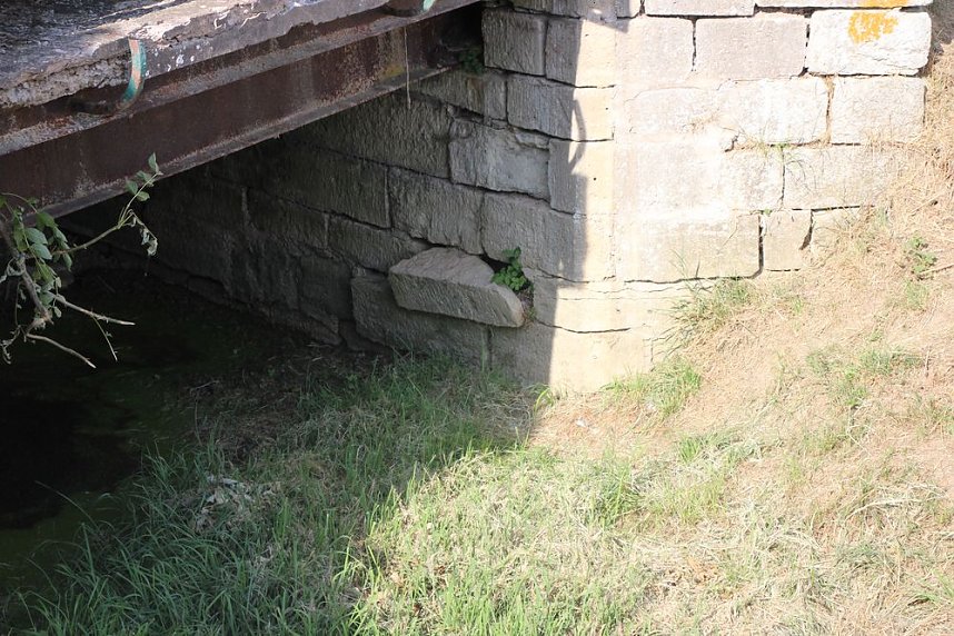 Br&uuml;cke in Thalebra steht schon