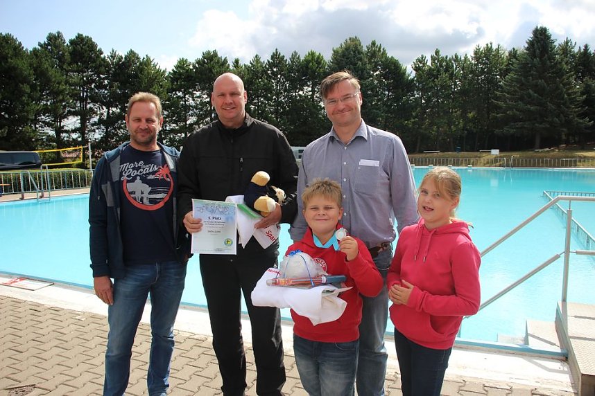 24-Stunden-Schwimmen begeisterte