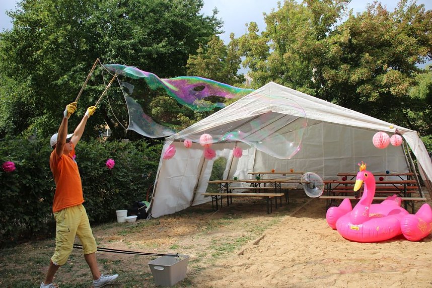 Sommerfest im Wohngebiet