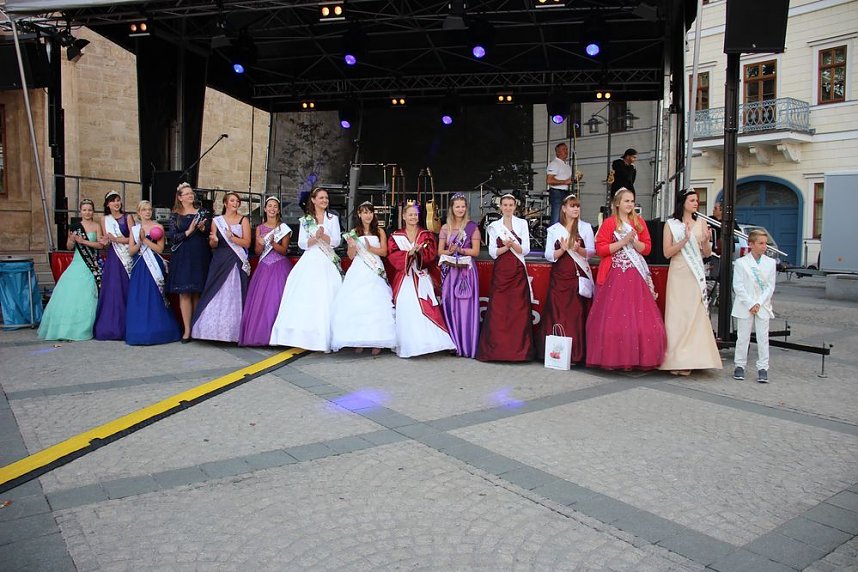 Sehr erfolgreicher Start des Weinfests