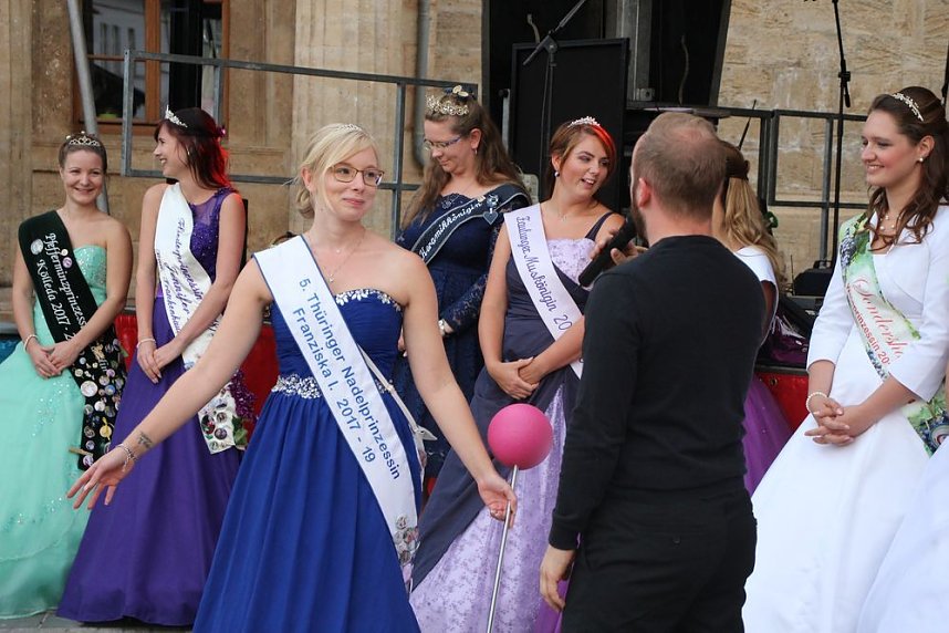 Sehr erfolgreicher Start des Weinfests