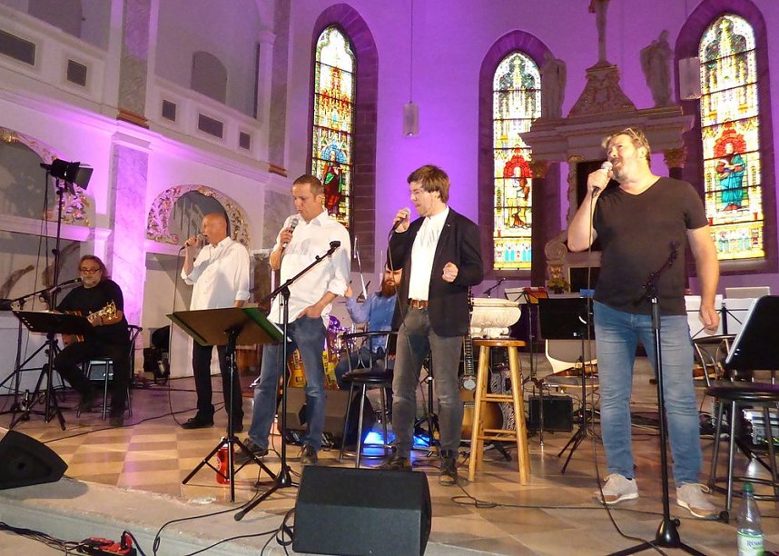 Zum Ersten, zum Zweiten und zum Dritten: