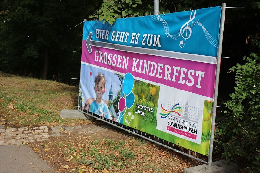 Gro&szlig;es Ger&auml;t aufgebaut