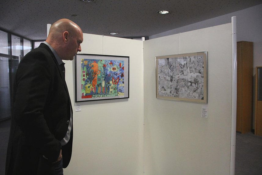 Bilderausstellung in der Kyffh&auml;user-Sparkasse