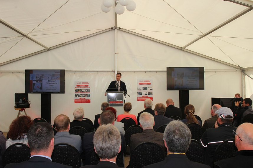 25 j&auml;hriges Betriebsjubil&auml;um bei der Vermessung