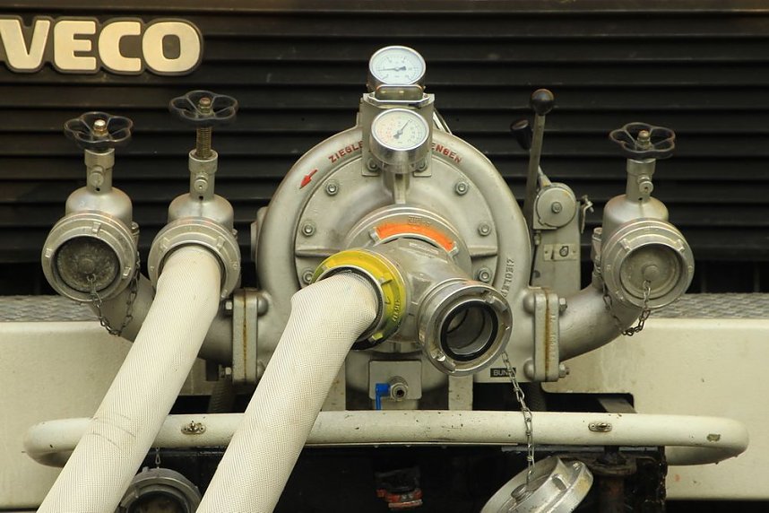 Eine Verletzte bei Wohnhausbrand (Update)