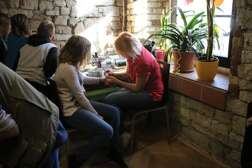 T&uuml;r stand weit offen