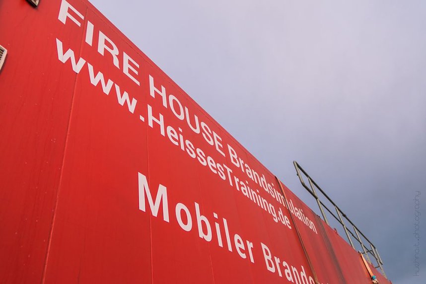 Feuerwehren &uuml;bten in Greu&szlig;en