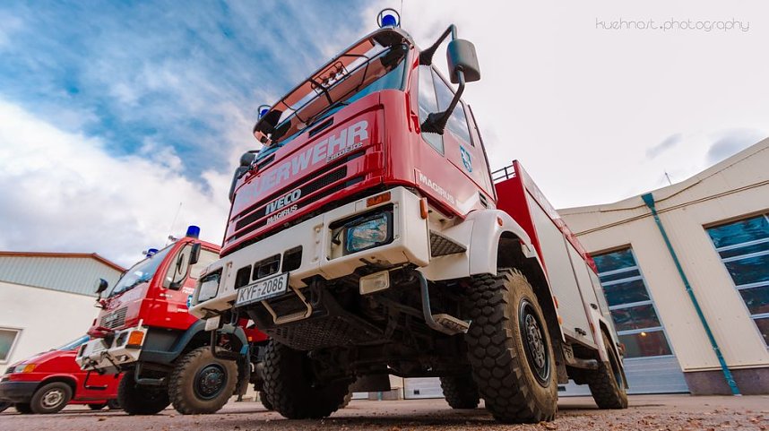 Feuerwehren &uuml;bten in Greu&szlig;en
