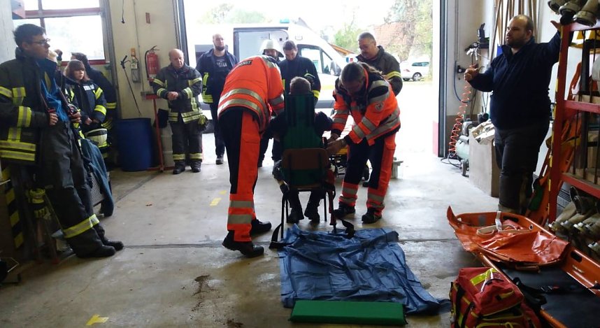 Ausbildungssamstag der Feuerwehren im Bereich Artern