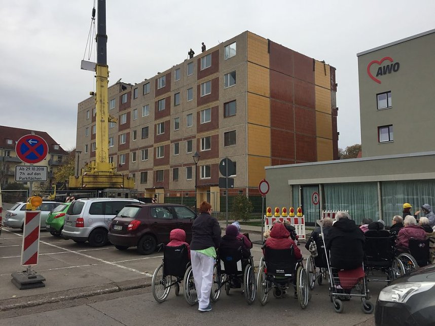 Abrissparty im Pflegeheim