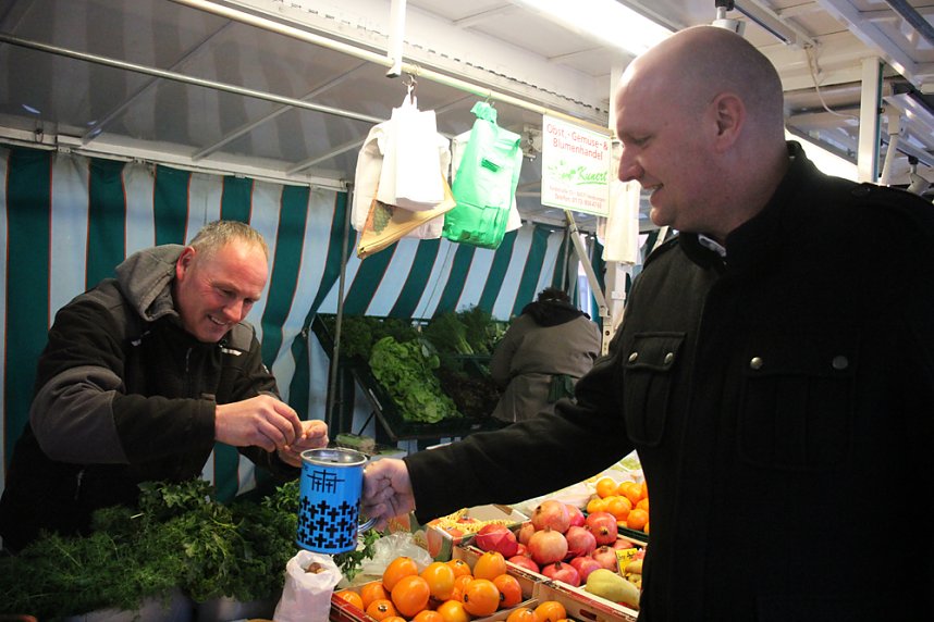 F&uuml;r die Pflege von Kriegsgr&auml;bern gesammelt