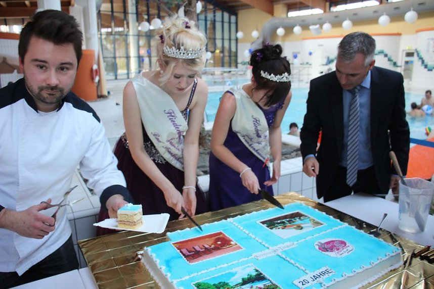 Torte zum 20. Jahrestag