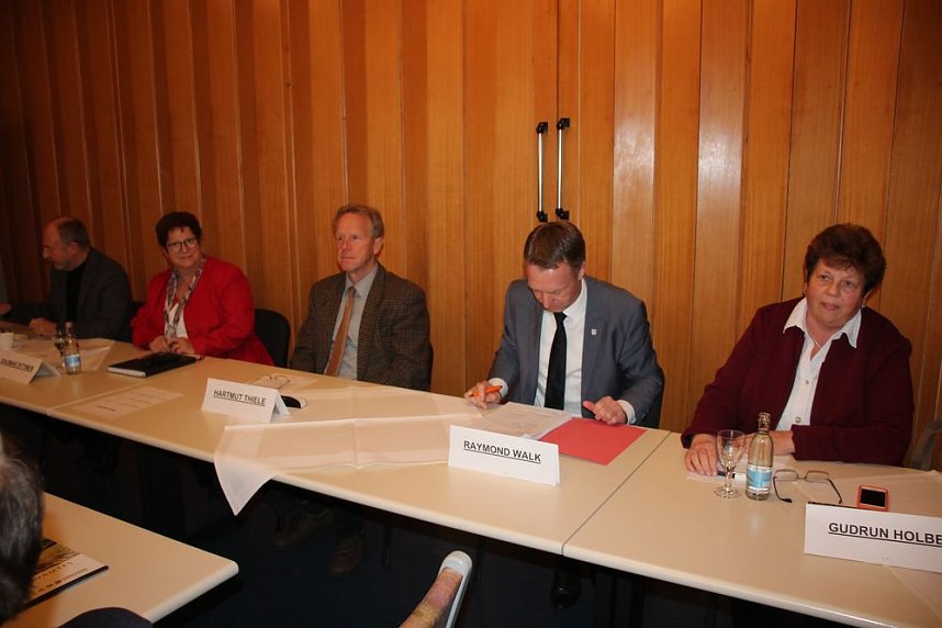 CDU schickt Schard ins Rennen (2)