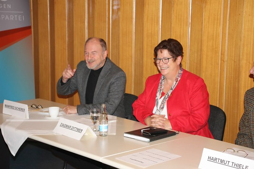 CDU schickt Schard ins Rennen (2)