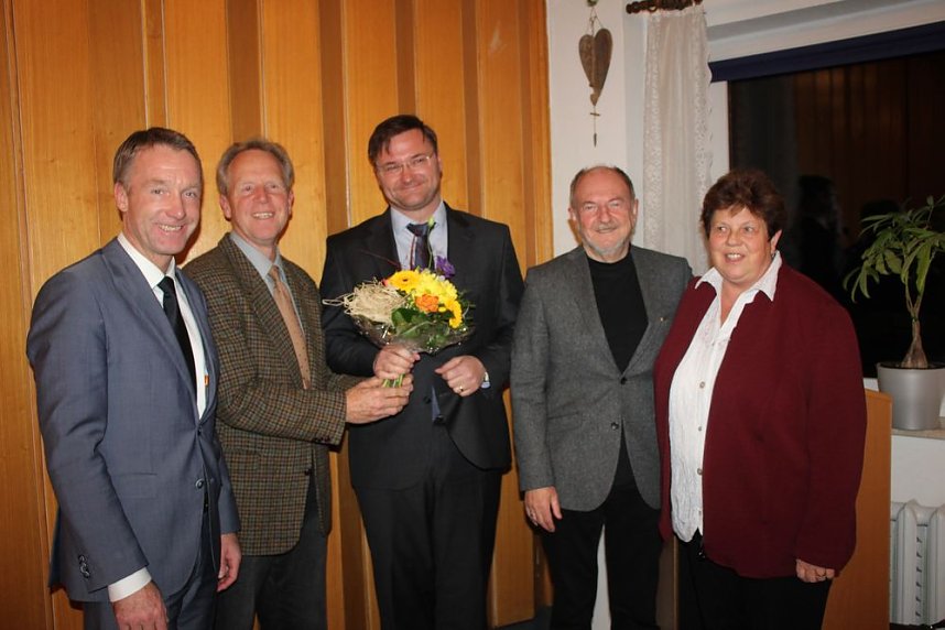 CDU schickt Schard ins Rennen (2)