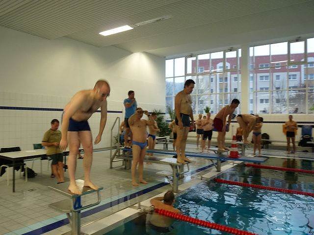 24 - Stunden Schwimmen begonnen