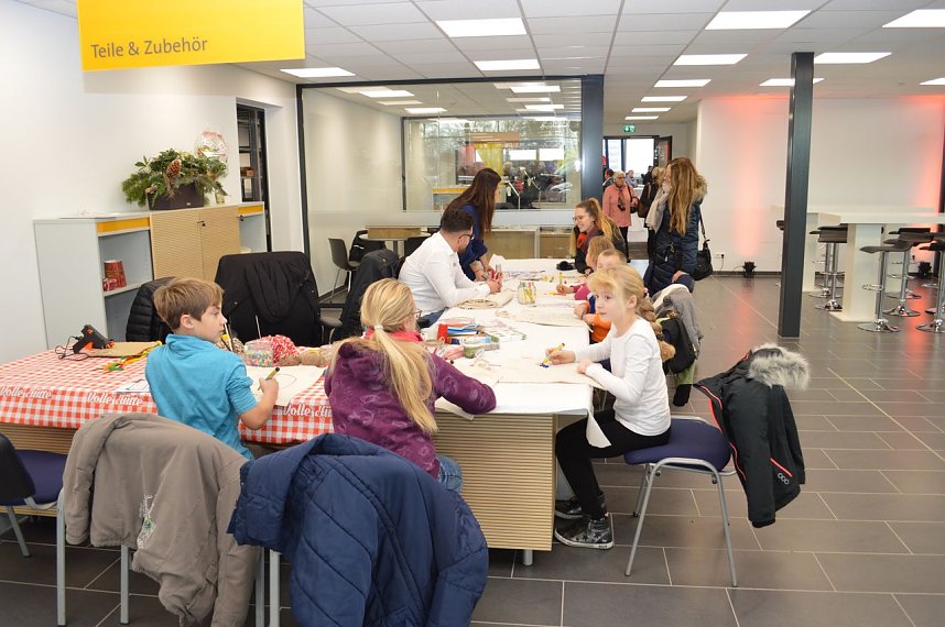 Neues Autohaus er&ouml;ffnet