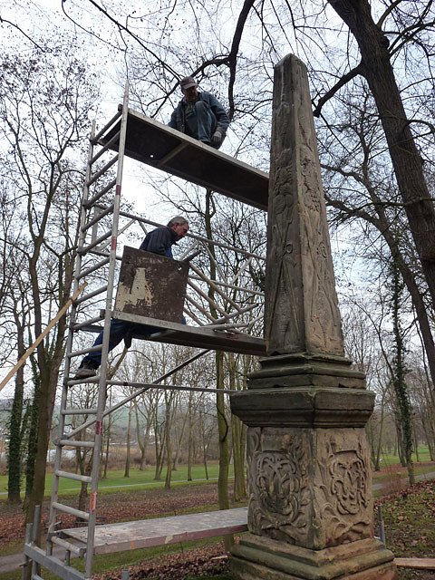 Obelisk im Schlosspark