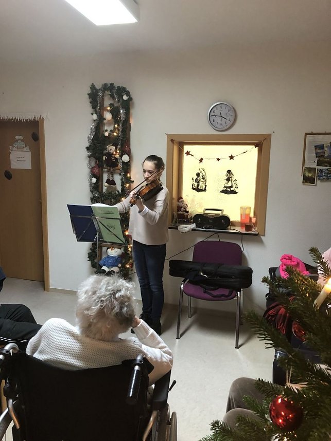 Weihnachtsfeier bei der VOLKSSOLIDARIT&Auml;T