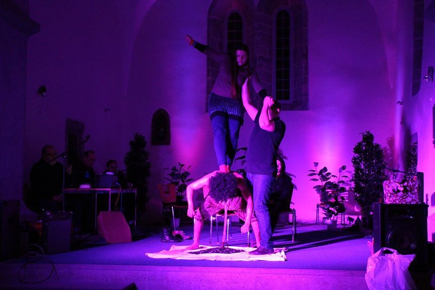 Zu Gunsten des Sole-Schwimmbads Artern