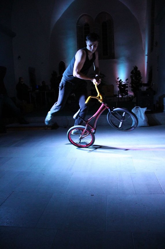 Zu Gunsten des Sole-Schwimmbads Artern