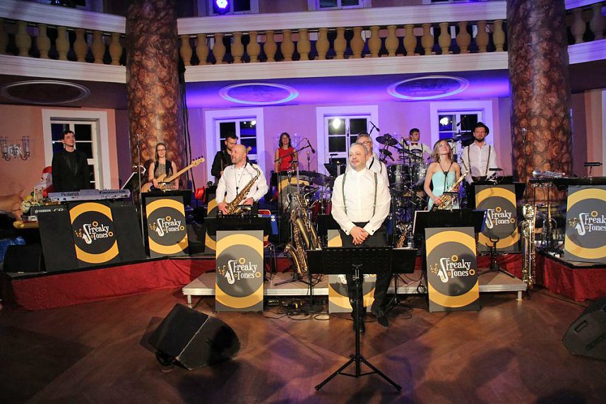 Wieder stehende Ovationen im Achteckhaus