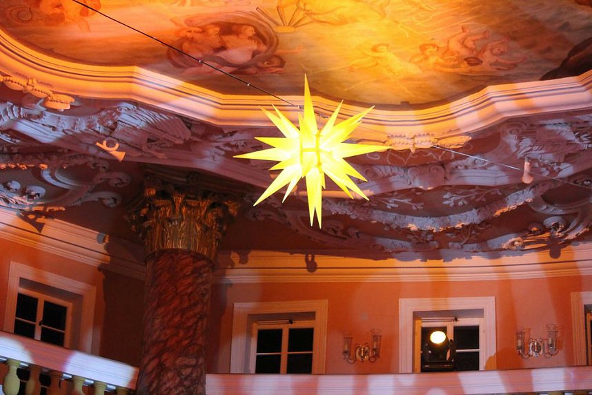 Wieder stehende Ovationen im Achteckhaus