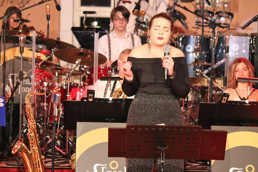 Wieder stehende Ovationen im Achteckhaus