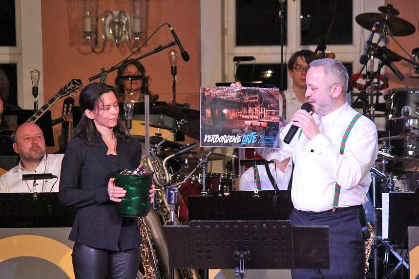 Wieder stehende Ovationen im Achteckhaus