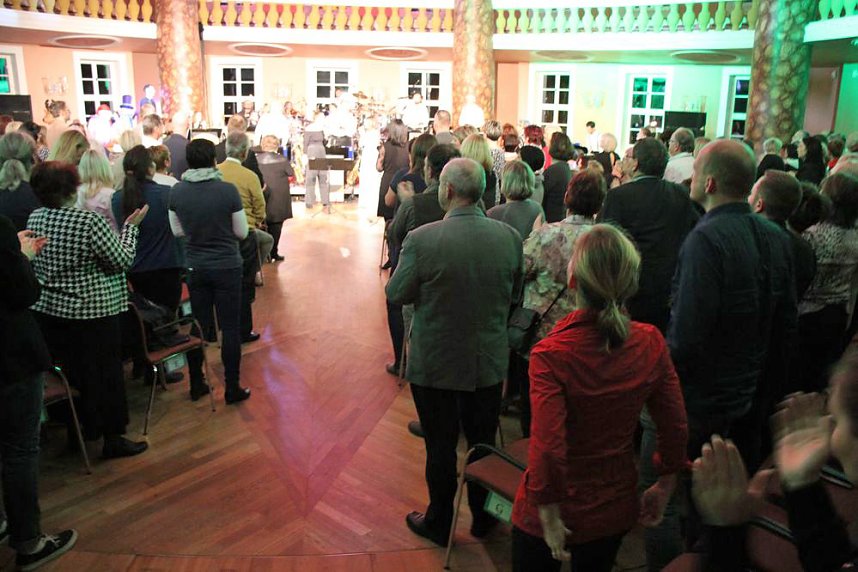 Wieder stehende Ovationen im Achteckhaus