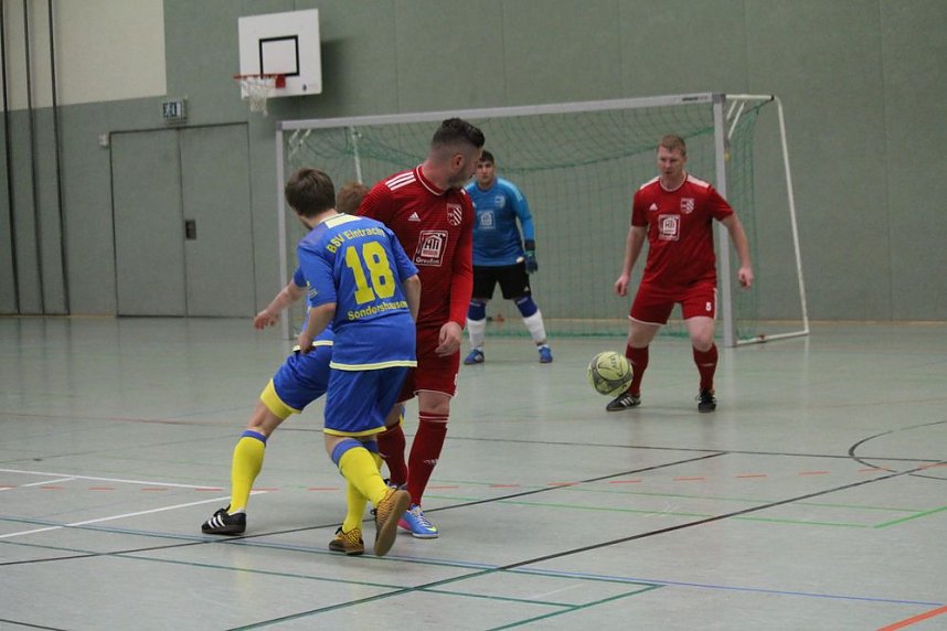 Zwischen G&auml;nsebraten und Raketen