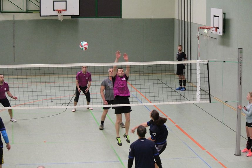 Volleyballturnier gestartet