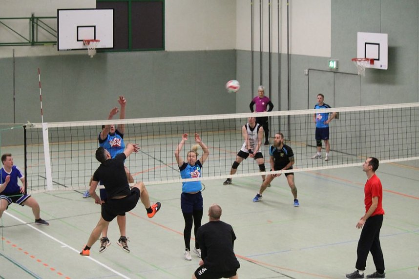 Volleyballturnier gestartet