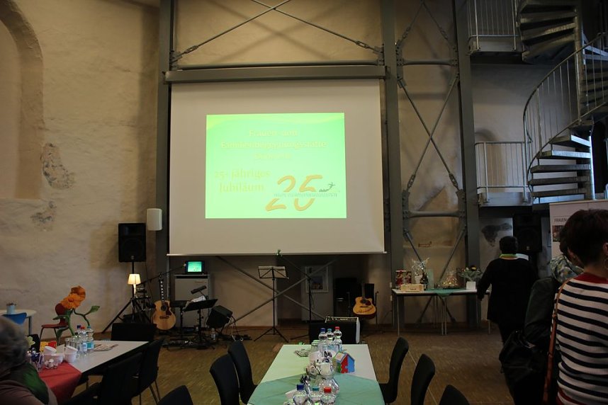 Happy Birthday - D&uuml;ne wurde 25