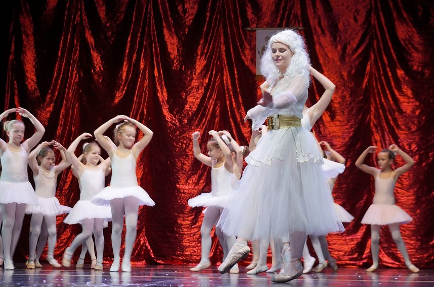 24 Jahre Tanzstudio Radeva