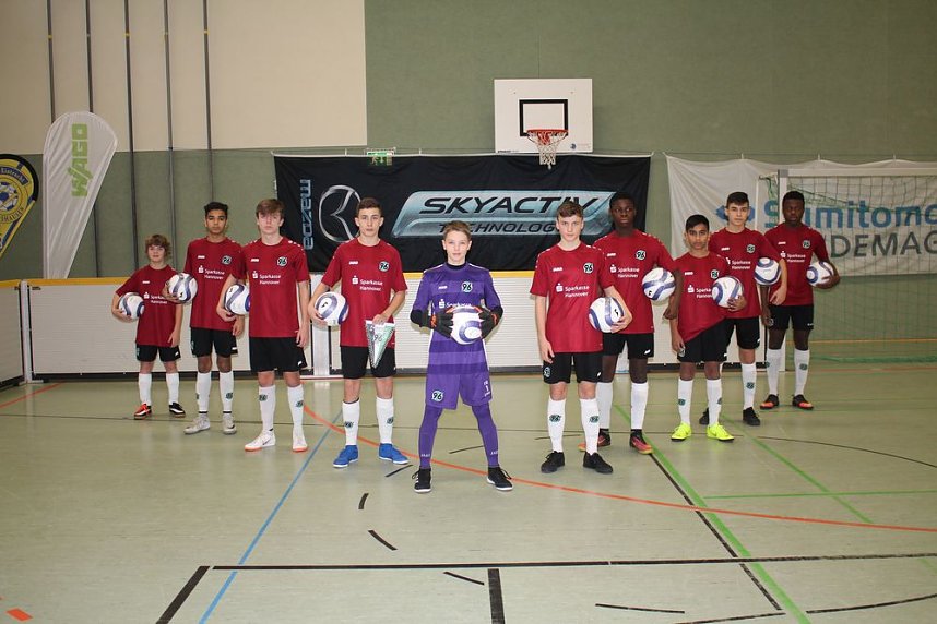 Hochklassiger Fu&szlig;ball im Nachwuchsbereich
