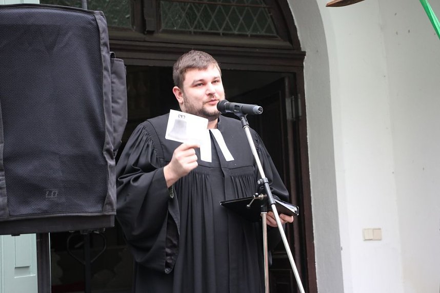 Die erste Glocke f&uuml;r Trinitatiskirche in der Stadt