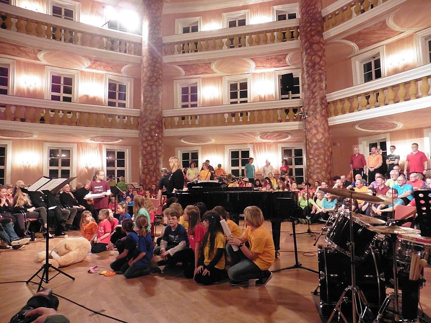 Thuringia Cantat & The String Company im Konzert