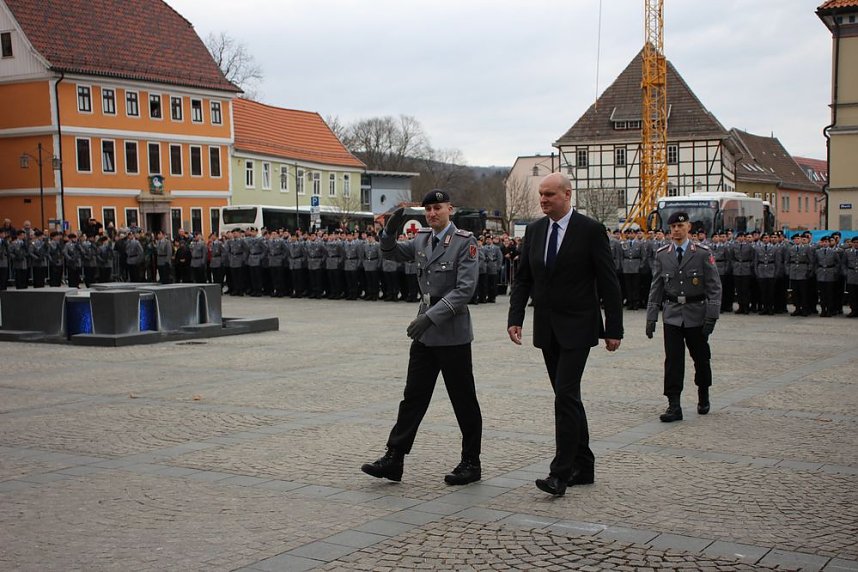 Vereidigung auf dem Markt