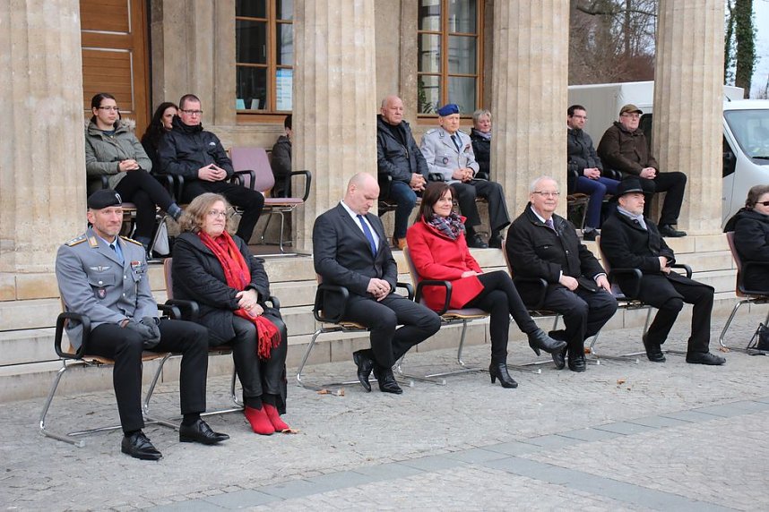 Vereidigung auf dem Markt