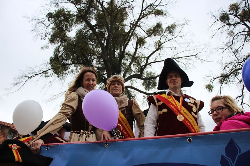 Narrenkappen flogen durch die Luft