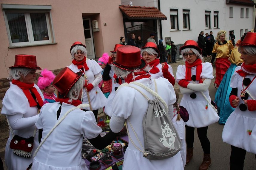 Narrenkappen flogen durch die Luft