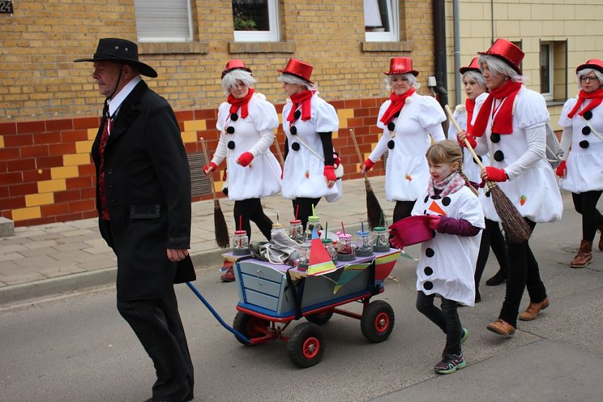 Narrenkappen flogen durch die Luft